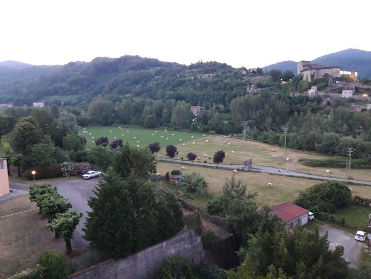 Appartamento Panoramico Pontremoli Bagian luar foto